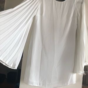 ANGEL dress! With amazing sleeves and back!